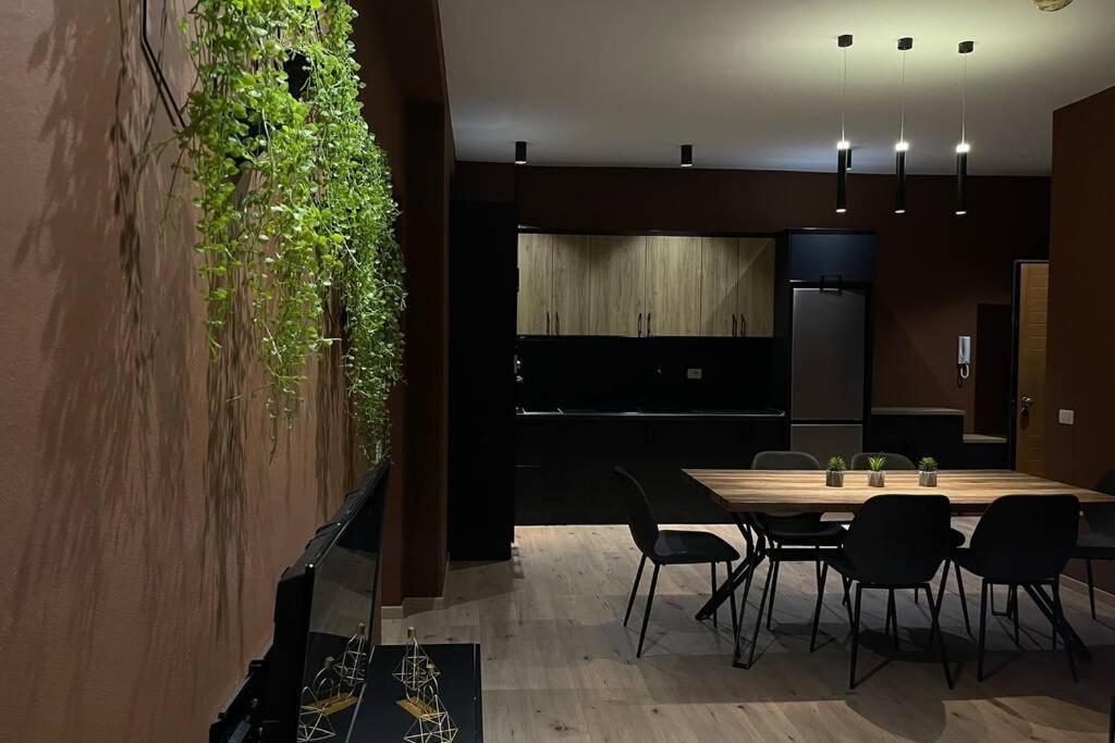 The Brownie Apartment Влёра Экстерьер фото
